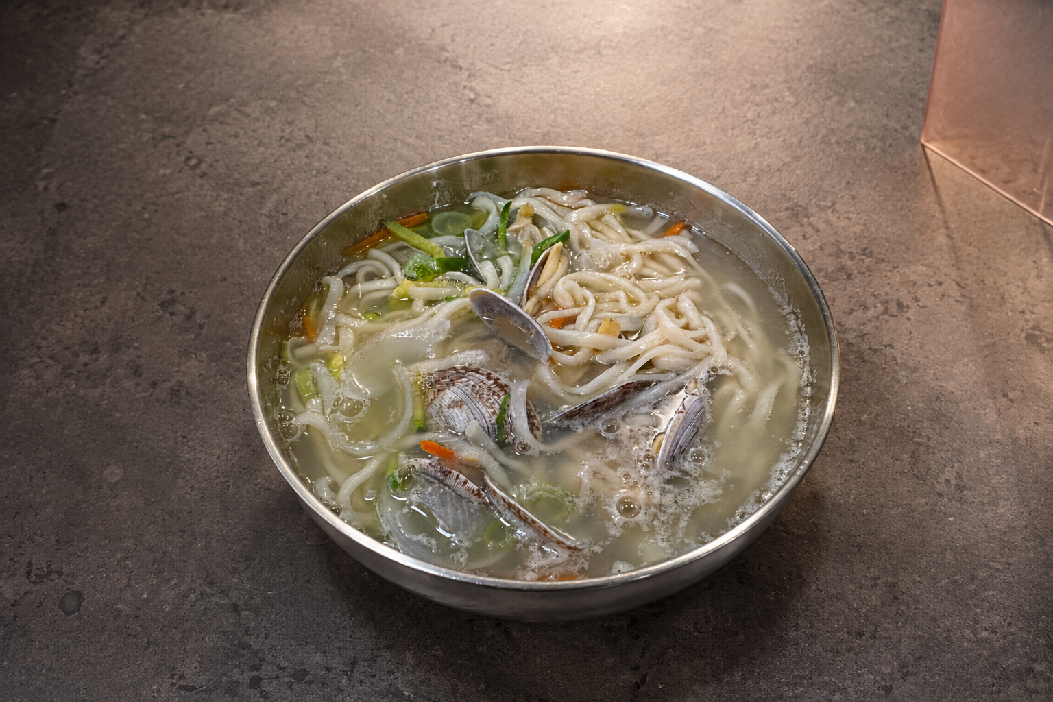 바지락칼국수 매장·키오스크 완성 사진