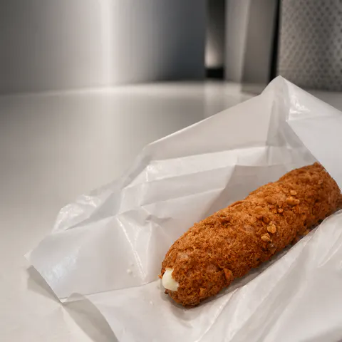 오리지널 크로칸슈 카페 음식사진